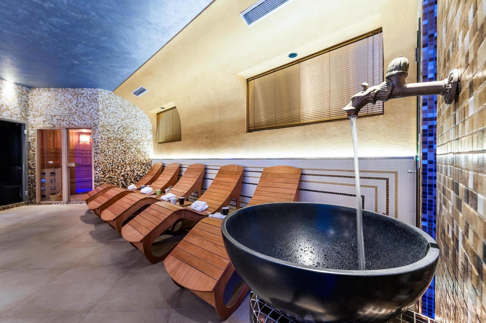 Vanity Spa Балестрате Экстерьер фото